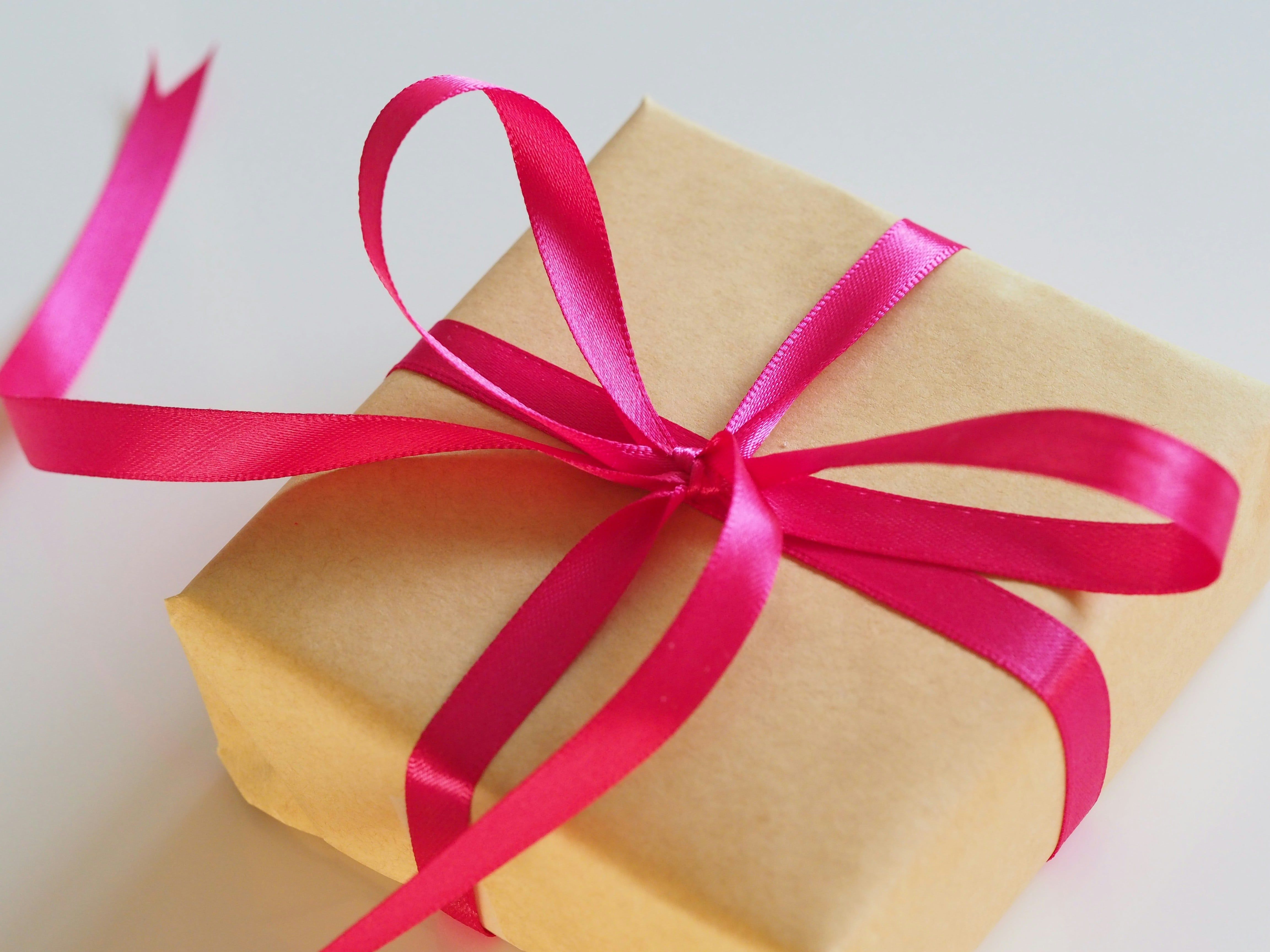 25 Corporate Gifting Websites For Your 2025 Gifting Campaign